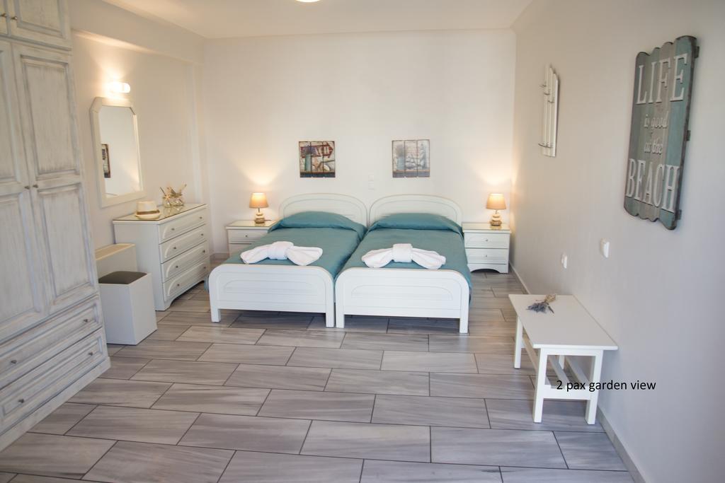 Angeliki Apartments Plaka  Bagian luar foto